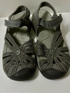 KEEN Gray Women's Rose Closed-Toe Hiking Sandals
